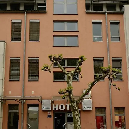 アルバーガ ホテル