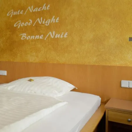 Alberga Hotel